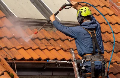 Démoussage et hydrofuge de toiture à Gommegnies